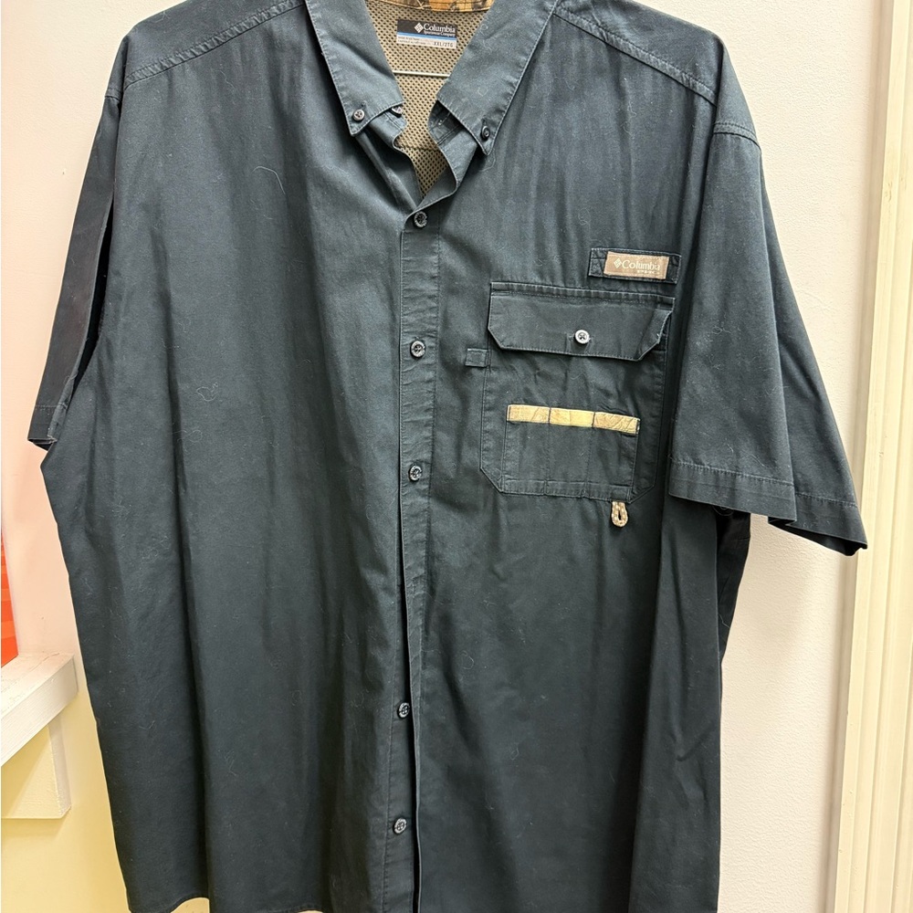 Columbia Men’s Black Short Sleeve Shirt XXL